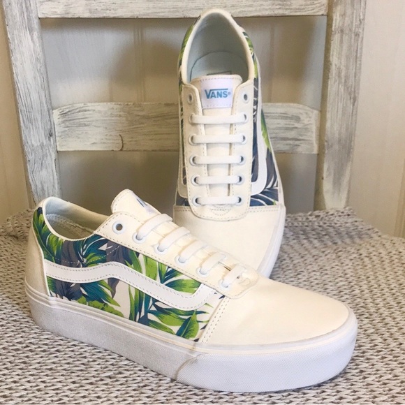 Vans Shoes - Vans Old Skool Tropical Print